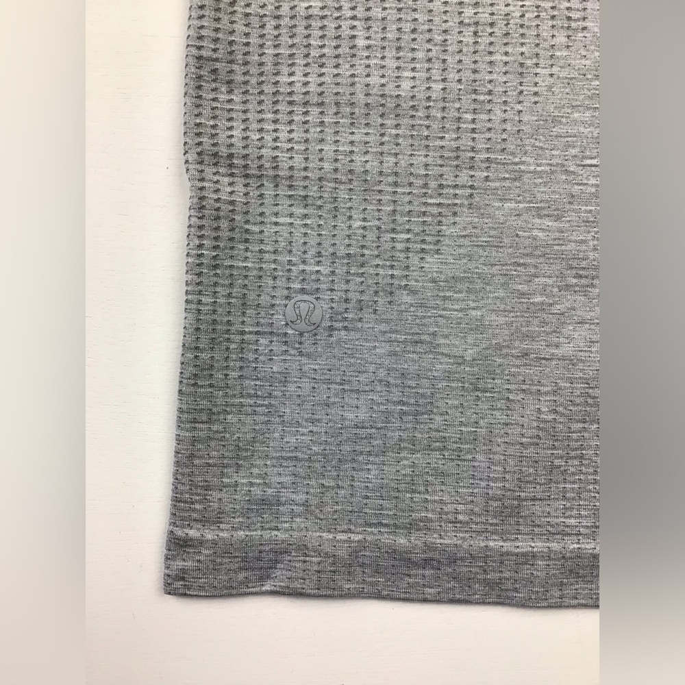 lululemon metal vent tech t shirt men’s medium gray - Picture 5 of 5